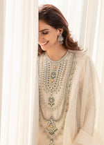 Saba Qamar