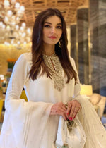 Sadia Khan Outfit