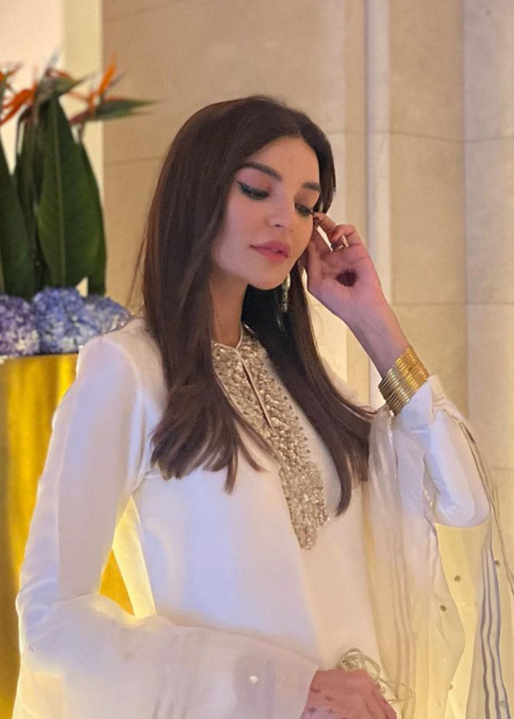 Sadia Khan Outfit